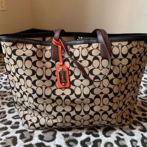 Coach LARAGE Tote